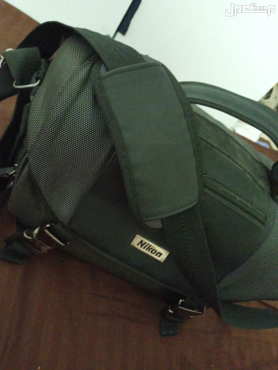كاميرا نيكون مستخدمة للبيع بسعر 5500