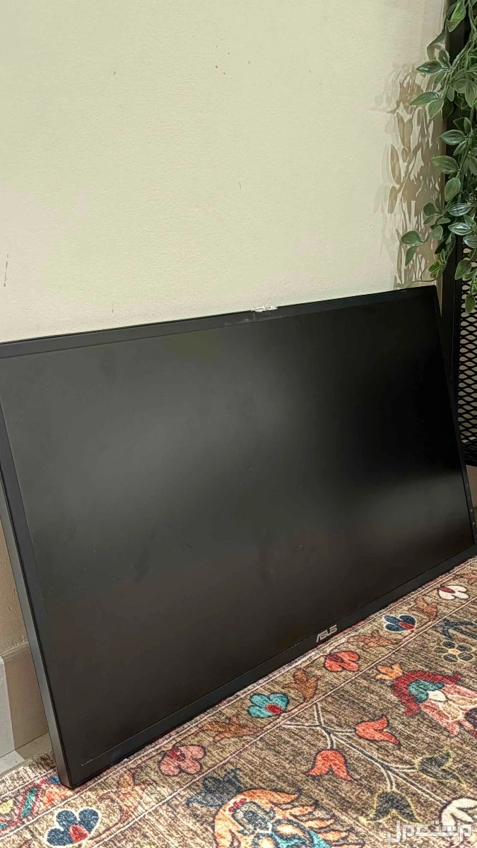 شاشة في مكة المكرمة بسعر 500 ريال سعودي