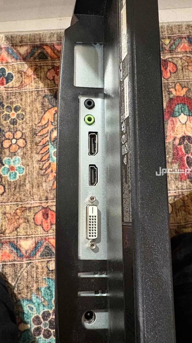 شاشة في مكة المكرمة بسعر 500 ريال سعودي