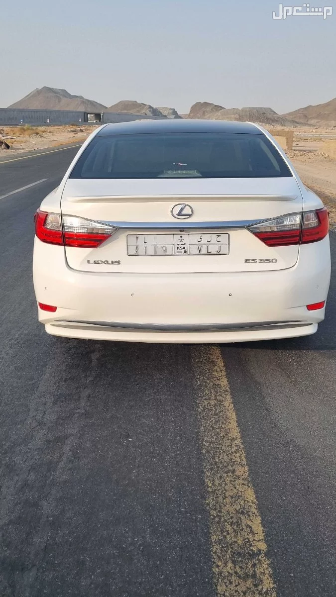 لكزس ES 2013 مستعملة للبيع في جدة بسعر 55 ألف ريال سعودي