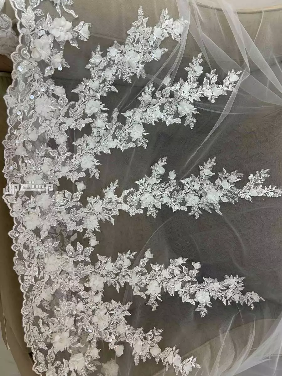 فستان زفاف وفاخرمن مكه الشرايع 2500 ريال سعودي