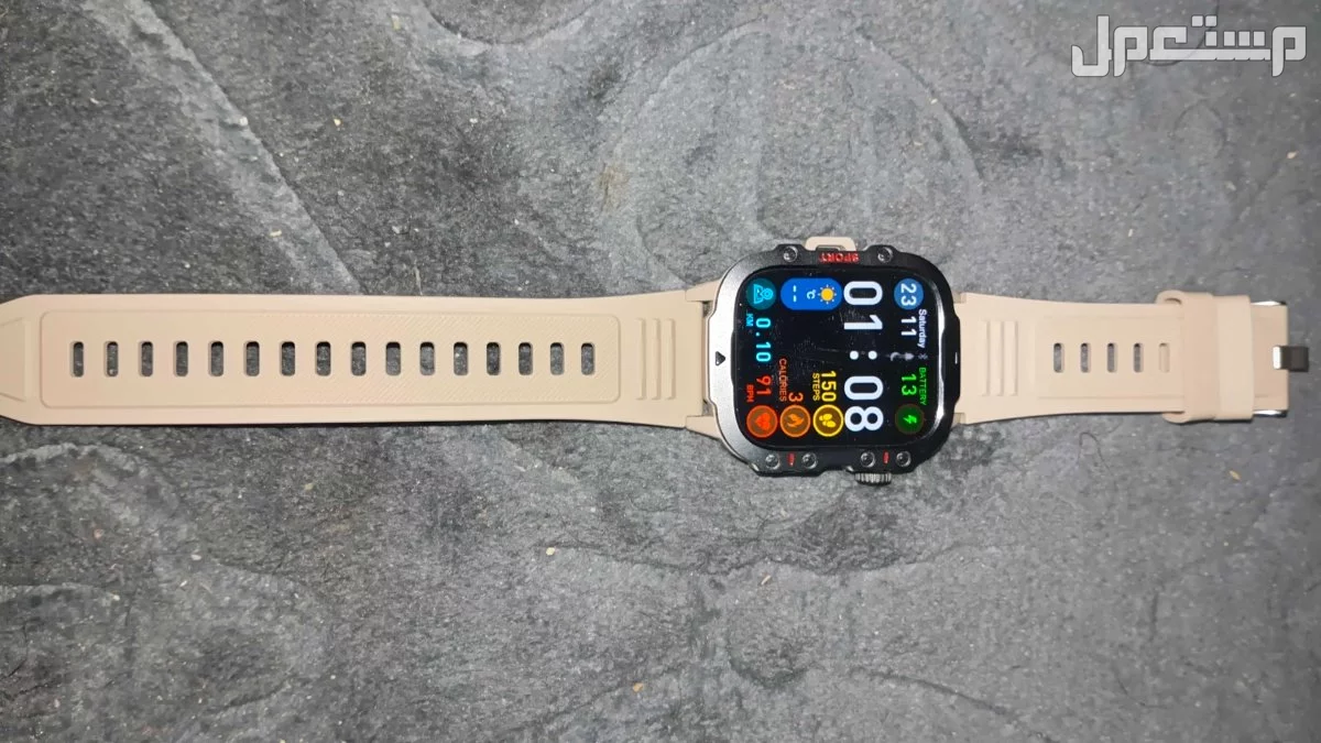 ساعة يد الرياضة نظيفة يوجد فيها اتصال السعر 170الموقع للرس