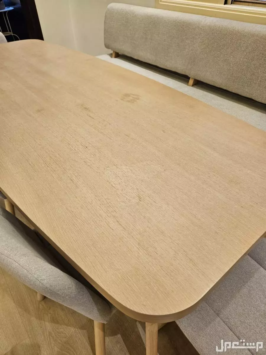 للبيع طاولة طعام مودرن 10 أشخاص