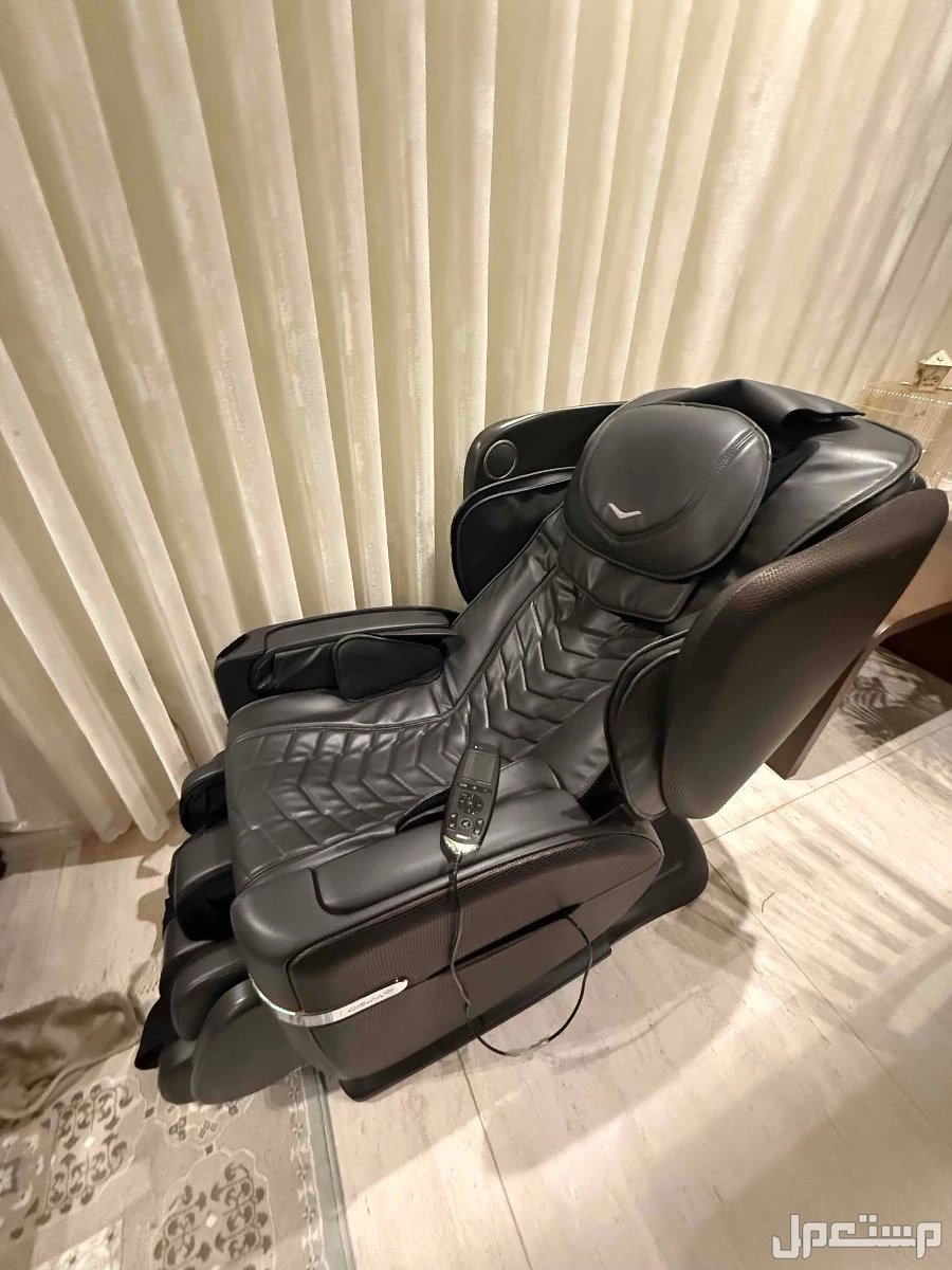 كرسي مساج في الرياض استعمال قليل جداً 60%؜ من سعره الاصلي