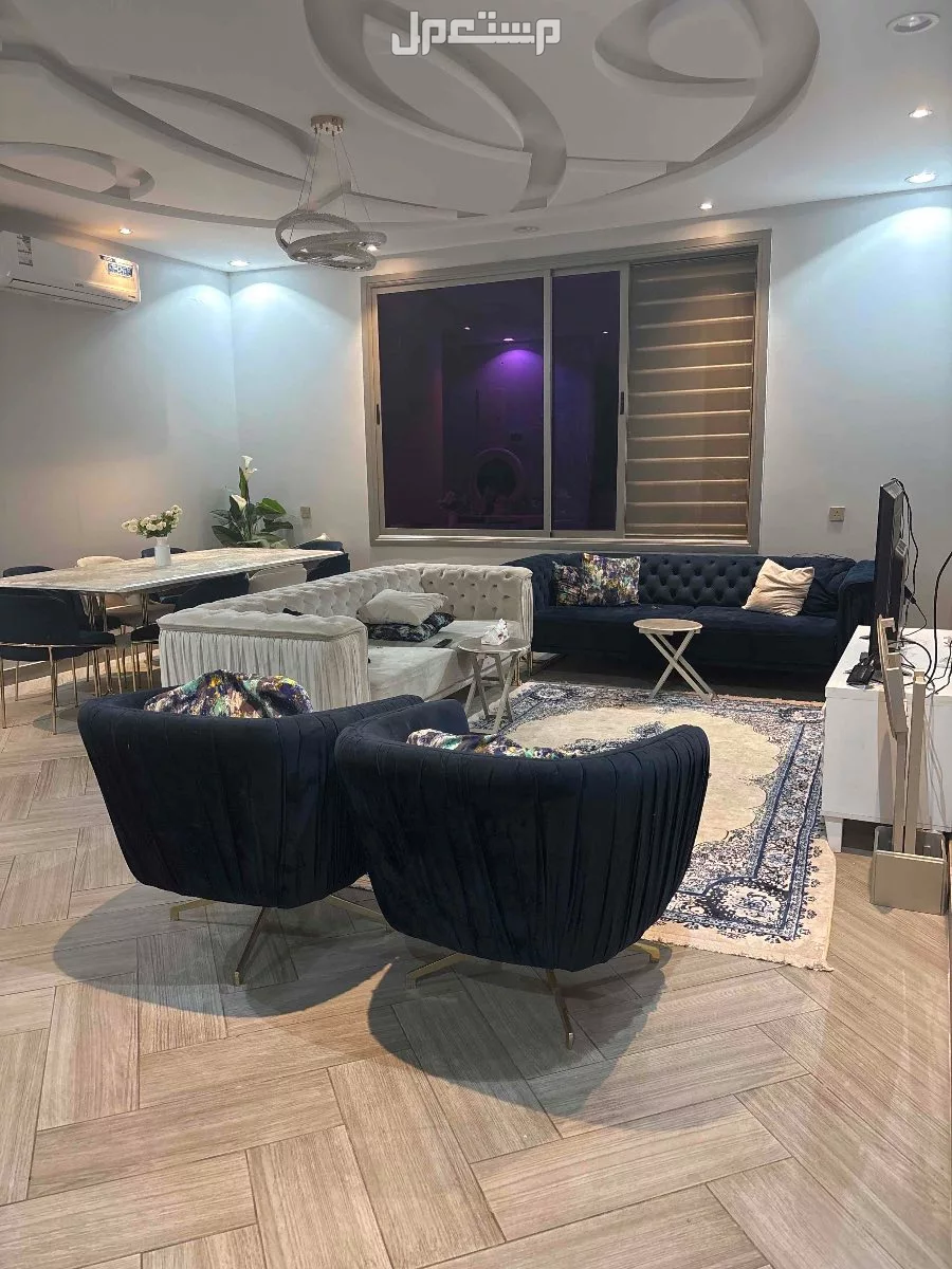 كنب  في خميس مشيط بسعر 7 آلاف ريال سعودي