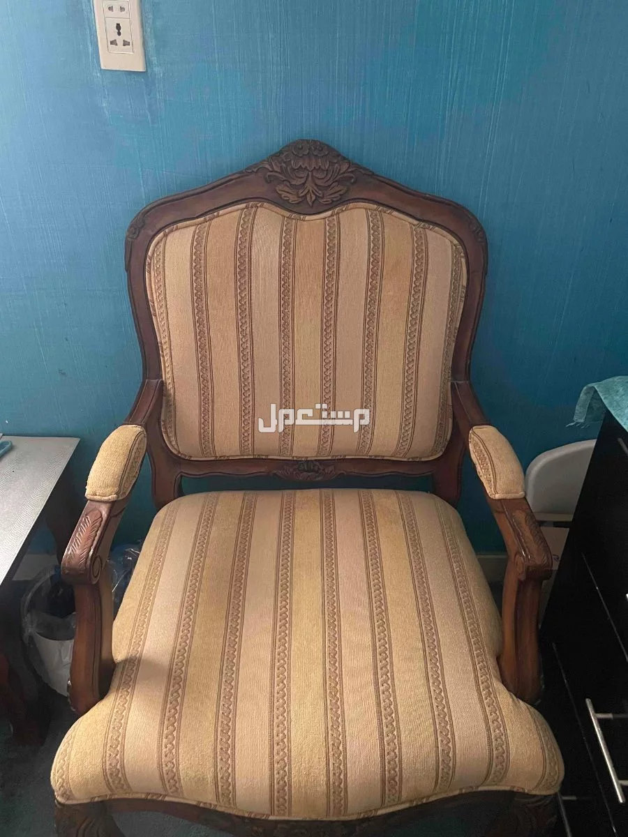 للبيع عفش مجالس و غرفة نوم  في راس التنورة بسعر 15 ألف ريال سعودي