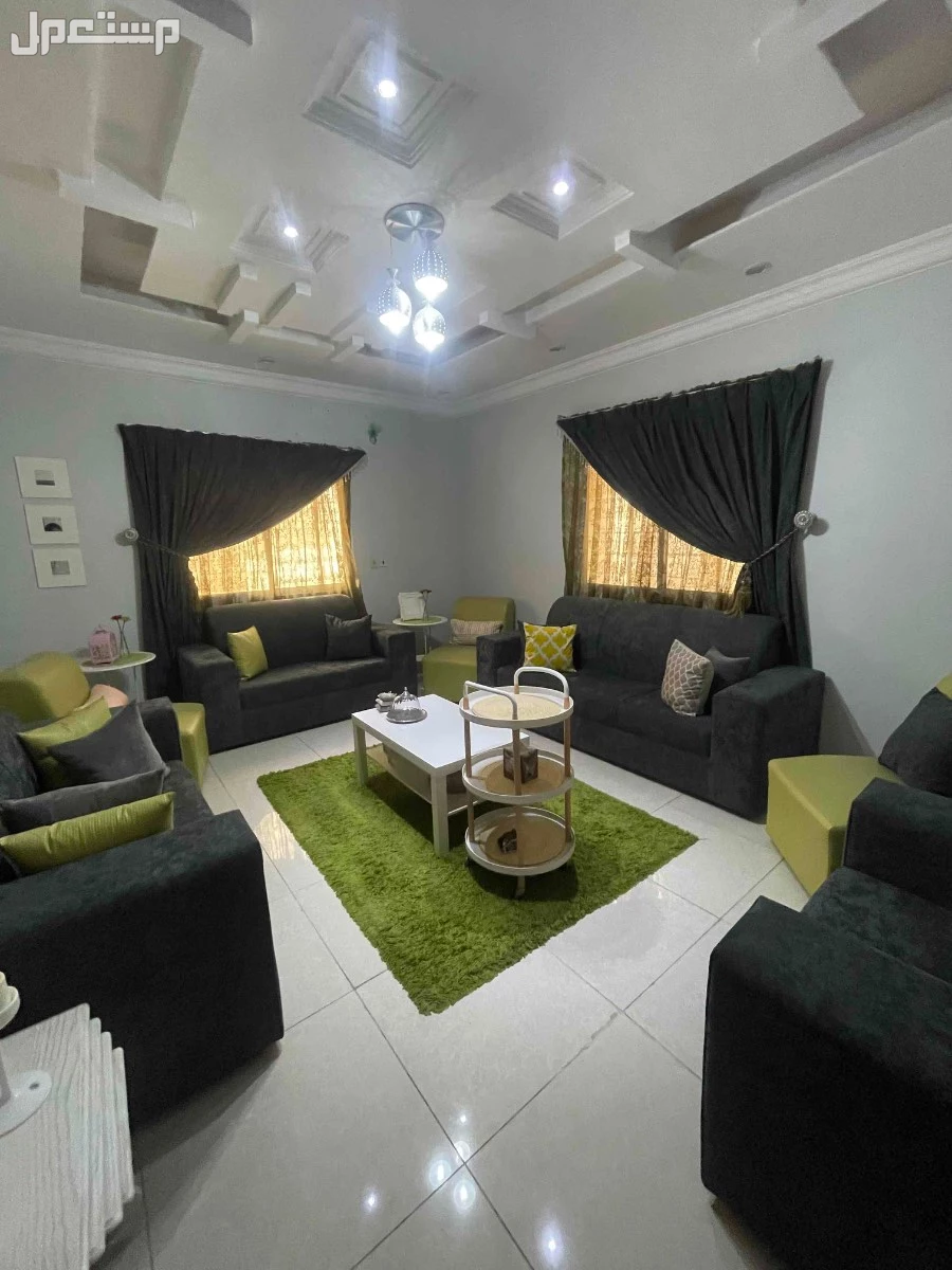 للبيع عفش مجالس و غرفة نوم  في راس التنورة بسعر 15 ألف ريال سعودي