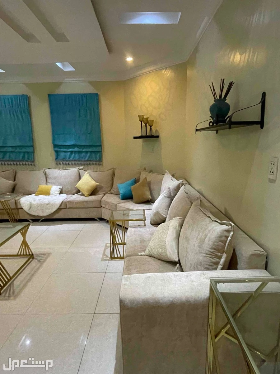 للبيع عفش مجالس و غرفة نوم  في راس التنورة بسعر 15 ألف ريال سعودي