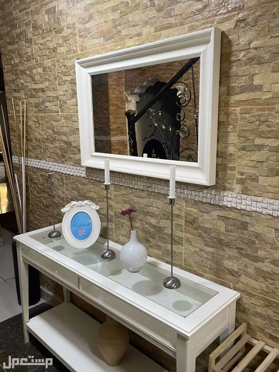 للبيع عفش مجالس و غرفة نوم  في راس التنورة بسعر 15 ألف ريال سعودي