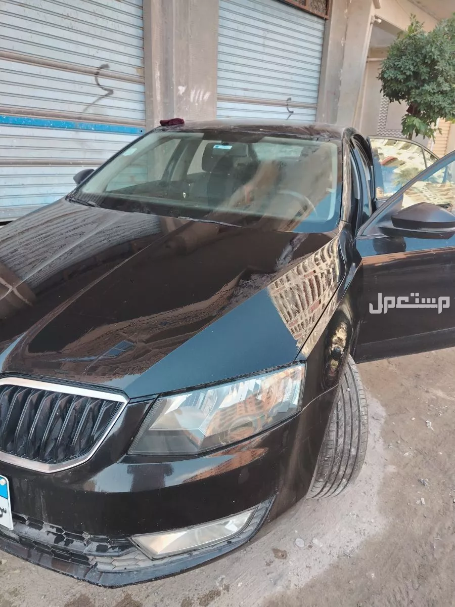 سكودا اوكتافيا 2015 مستعملة للبيع في قسم أول المنتزة بسعر 880 ألف جنيه مصري