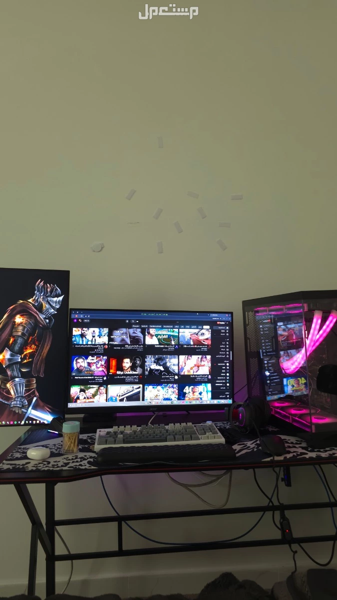 شاشة قيمنق27 من ايسر بحاله ممتازه ولا فيها اي مشاكل