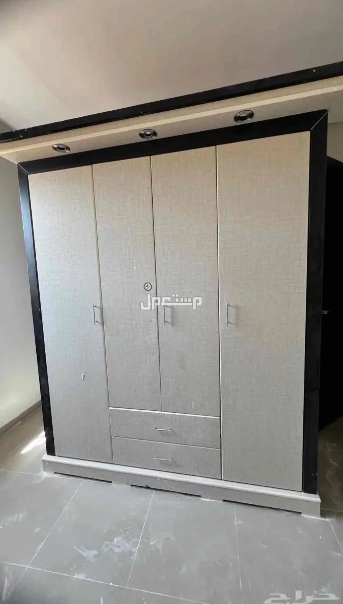 دولاب ملابس على السوم في الرياض حي الحزم