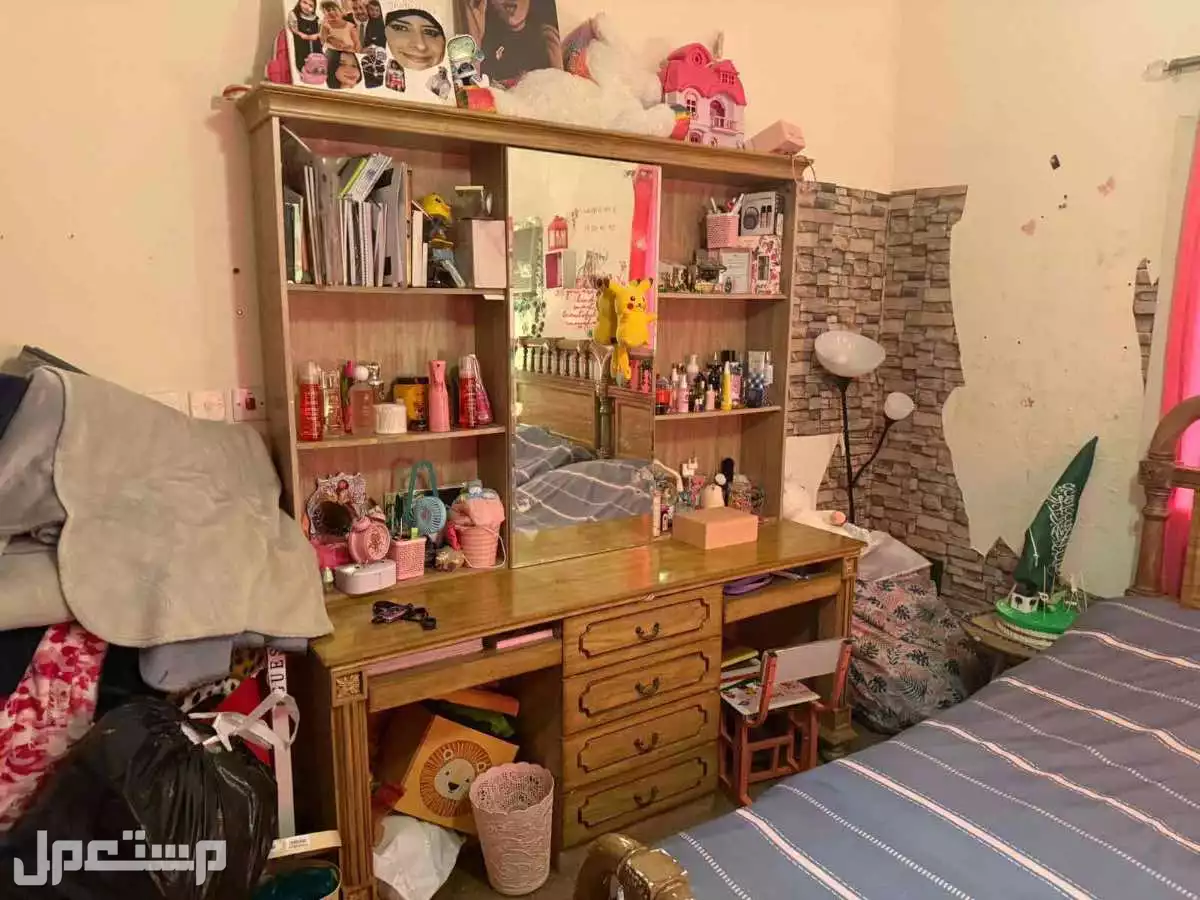 غرفه نوم للبيع موديا قديم الخشب اصلي ممتاز