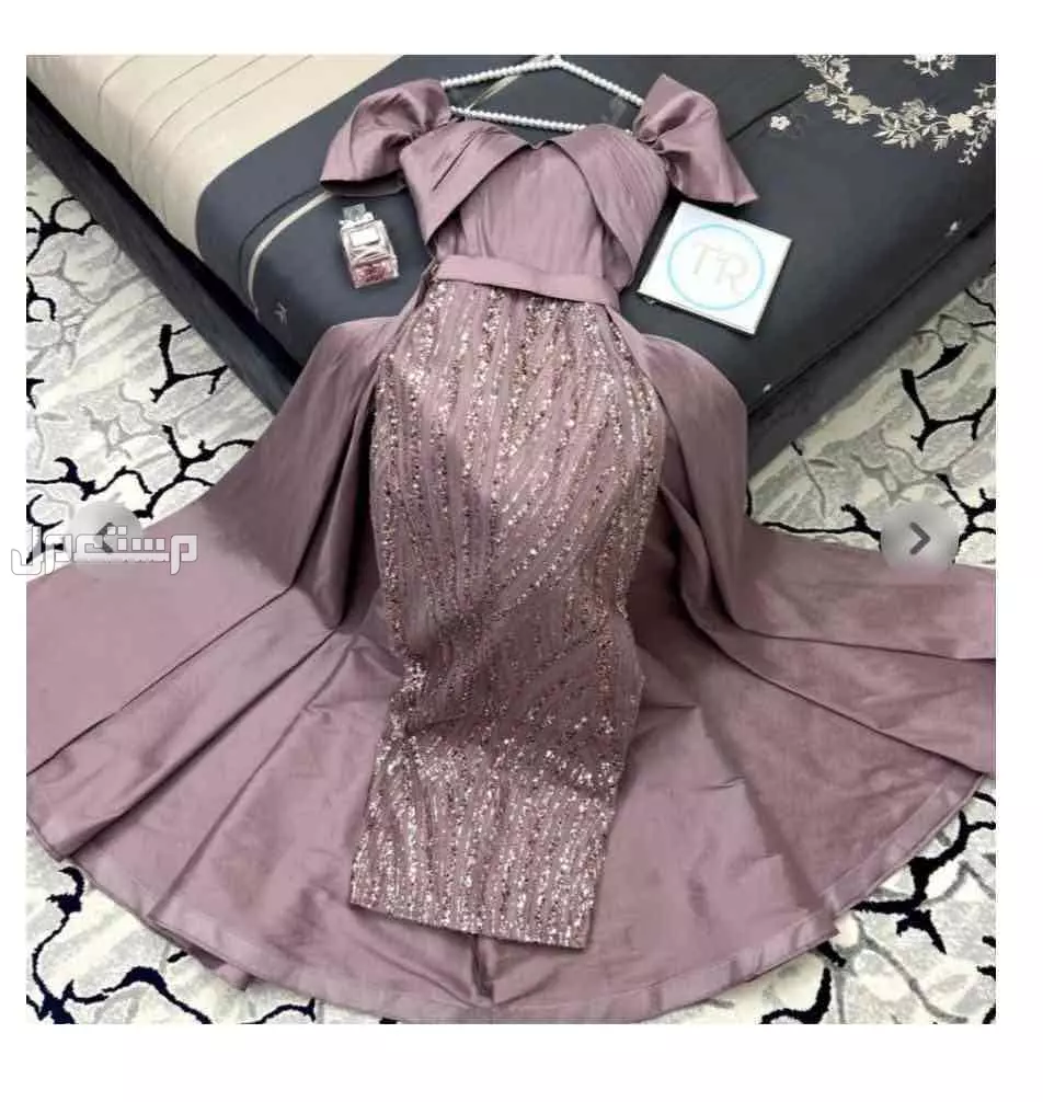 فستان راقي طويل للمناسبات – جديد مع تطريز ولمعه في الرياض بسعر 700 ريال سعودي