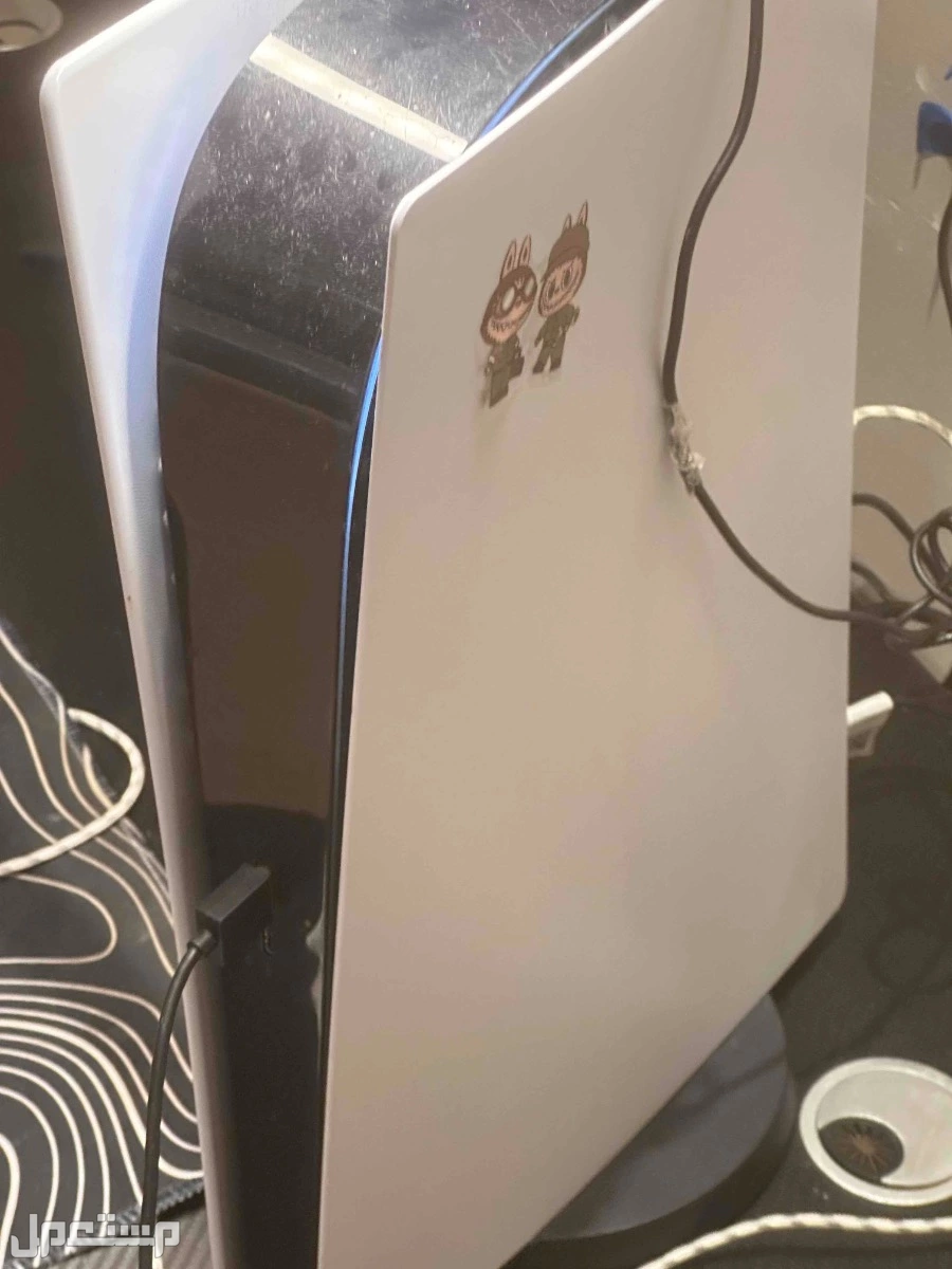 سوني5+يد+كيبورد في مكة المكرمة بسعر 1570 ريال سعودي