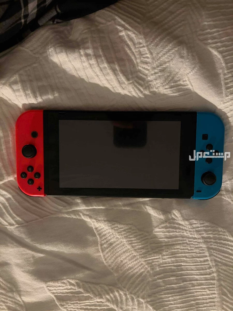 نينتيندو سويتش في جدة السعر 1000 قابل للمساومة