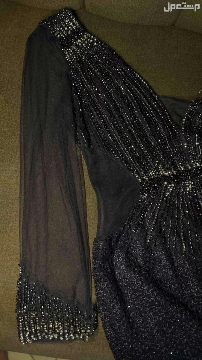 فستان نظيف مانلبس الا مره وحده تفصيل في جدة بسعر 300 ريال سعودي