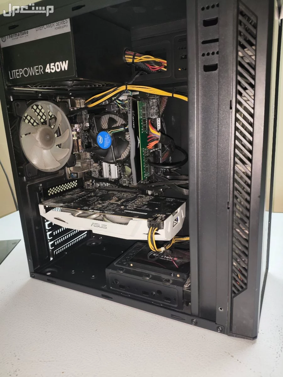 للبيع كمبيوتر بي ب1000 مستعمل نضيف