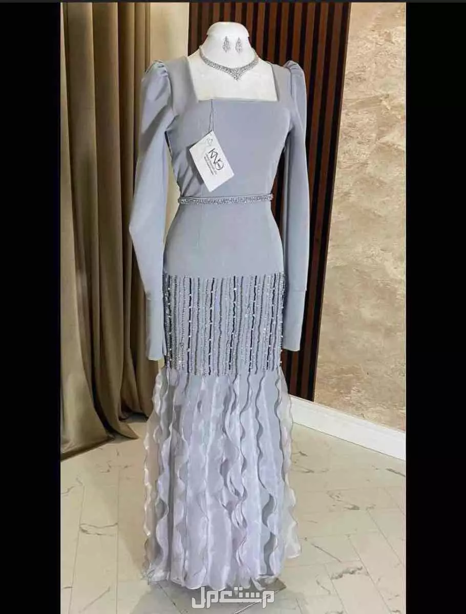 فستان ملكة/زواج أنيق – فضي مطرز (مقاس S في الرياض بسعر 550 ريال سعودي