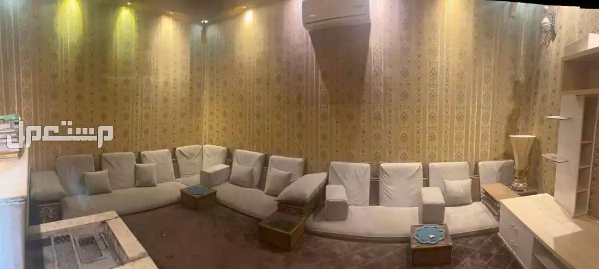 الرياض الدار البيضاء  في الرياض بسعر ألف ريال سعودي كنب 8 متر على شكل L