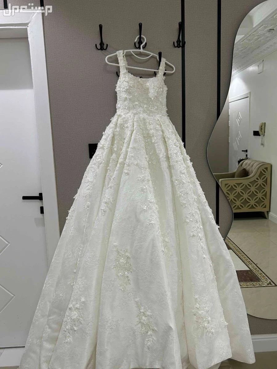فستان زفاف راقي وفاهر في مكه 2500قابل لتفاوض في الطائف بسعر 2500 ريال سعودي