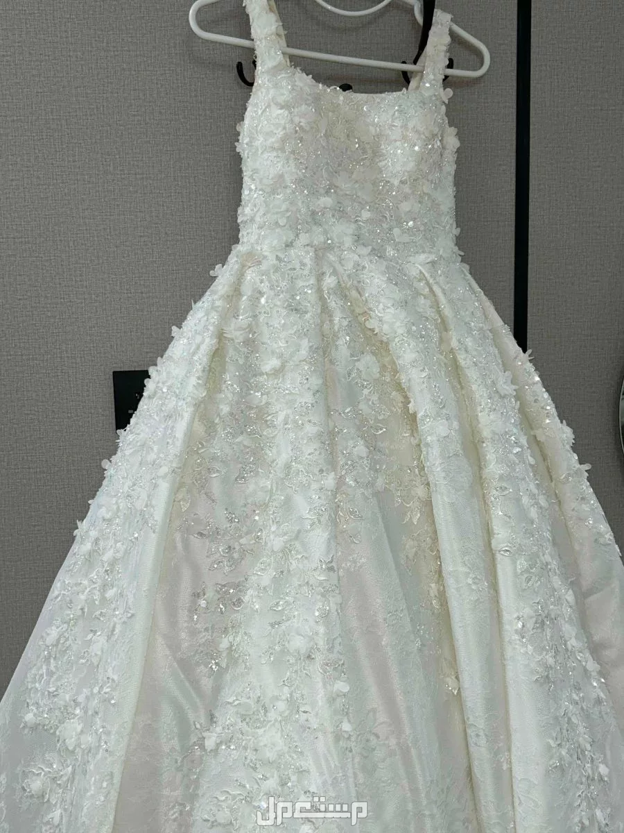 فستان زفاف راقي وفاهر في مكه 2500قابل لتفاوض في الطائف بسعر 2500 ريال سعودي
