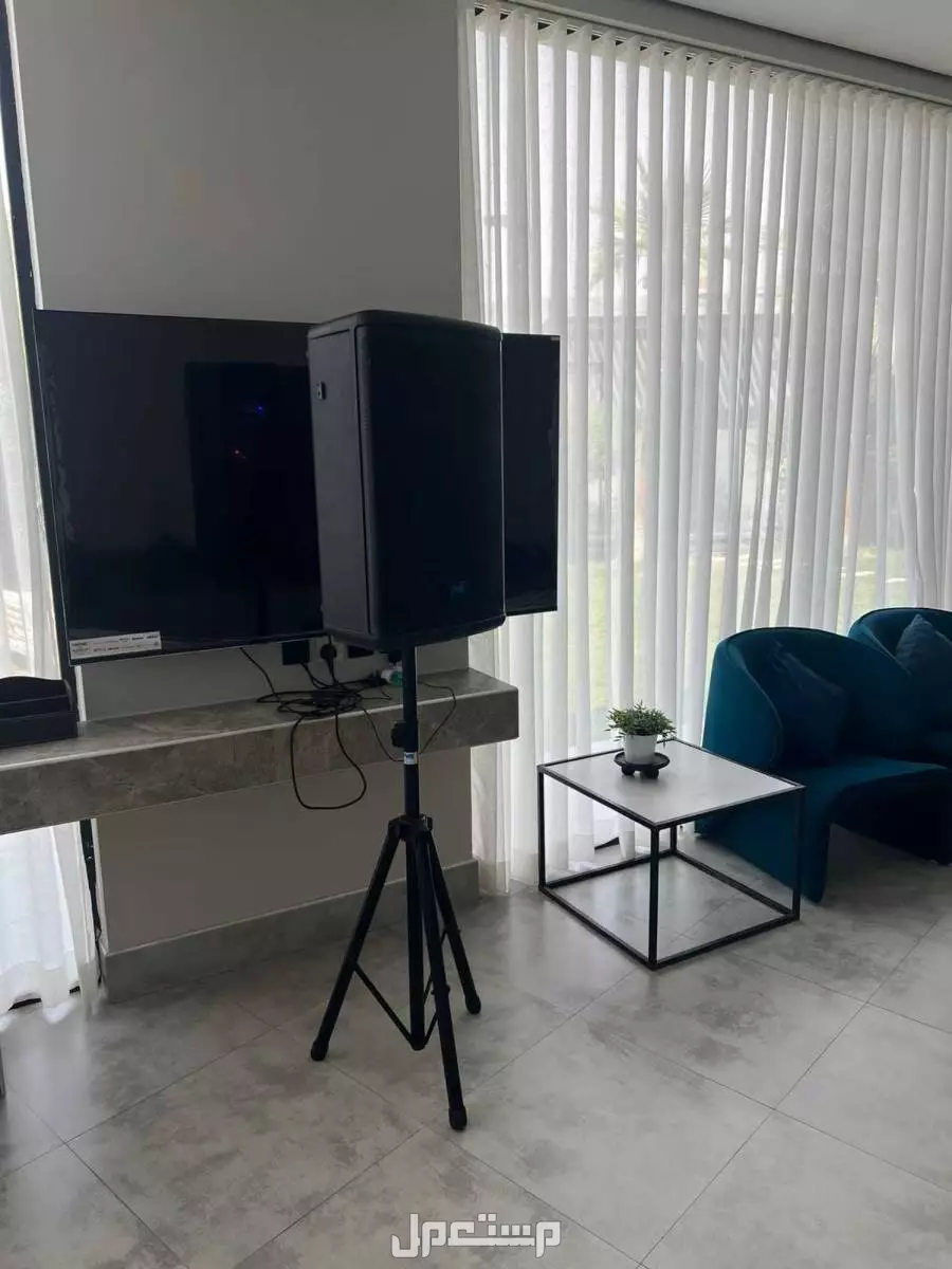 تأجير طاولات طعام كنب جلسات مكيفات كوشه مداخل بكجات مداخل الرياض