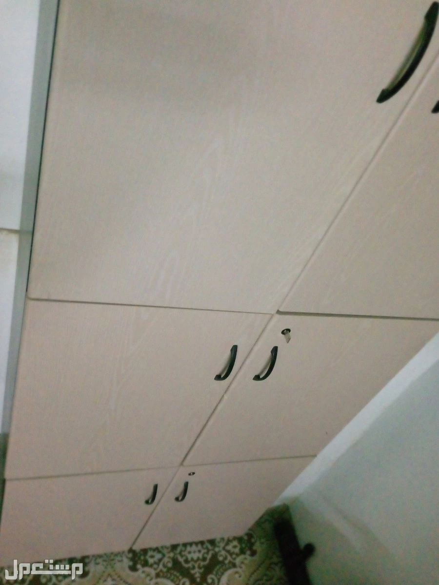 دولاب افقي ثلاثة طوابق متفرقة في مكة المكرمة بسعر 250 ريال سعودي