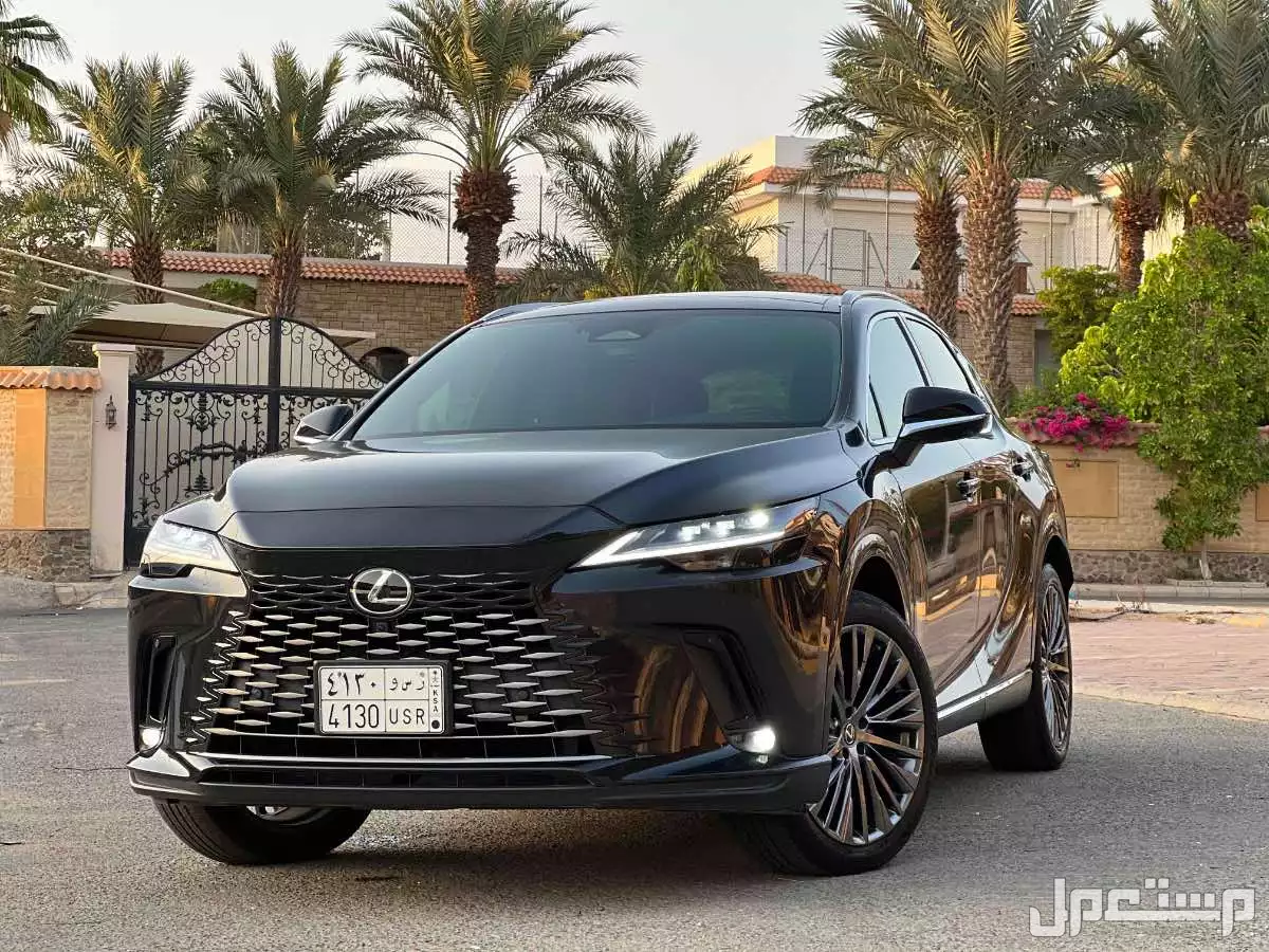 لكزس RX 2023 مستعملة للبيع في جدة بسعر 265 ألف ريال سعودي