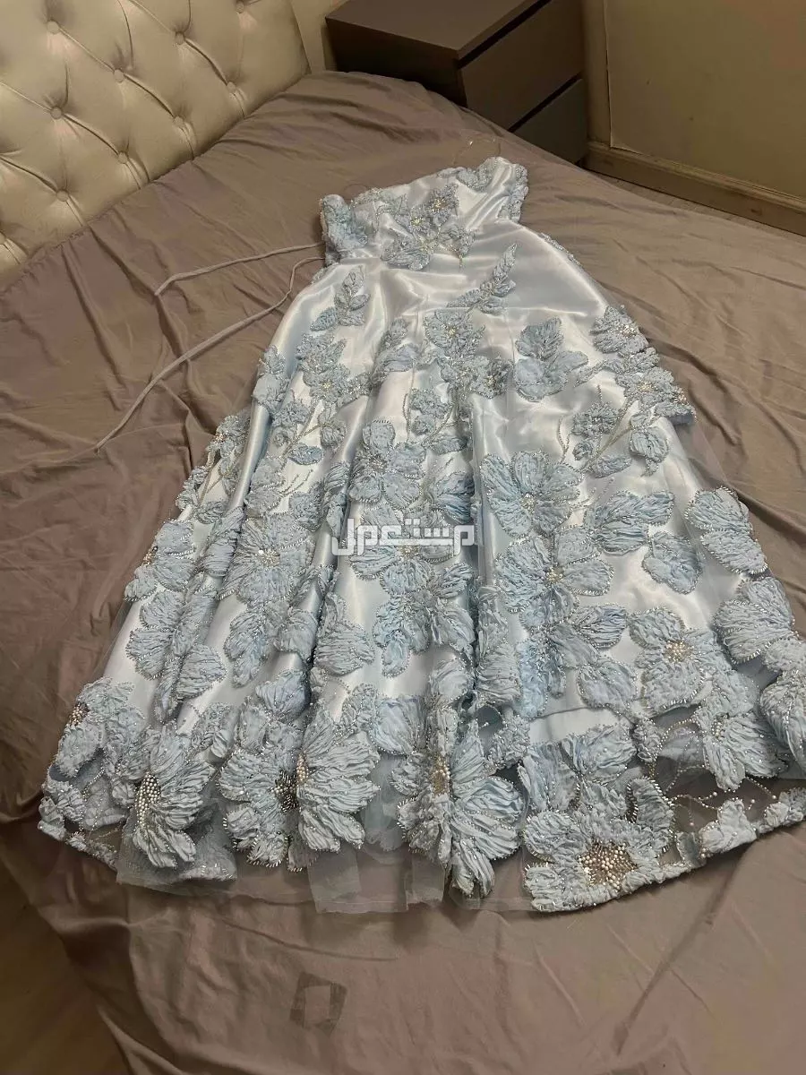 العزيزية الرياض شارع الدهاسية فستان سماوي لعروسه او مناسبة فخمه