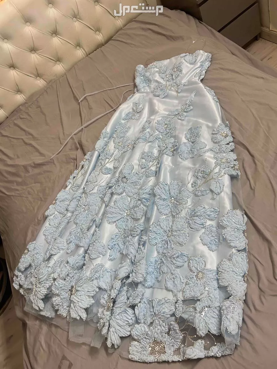 العزيزية الرياض شارع الدهاسية فستان سماوي لعروسه او مناسبة فخمه
