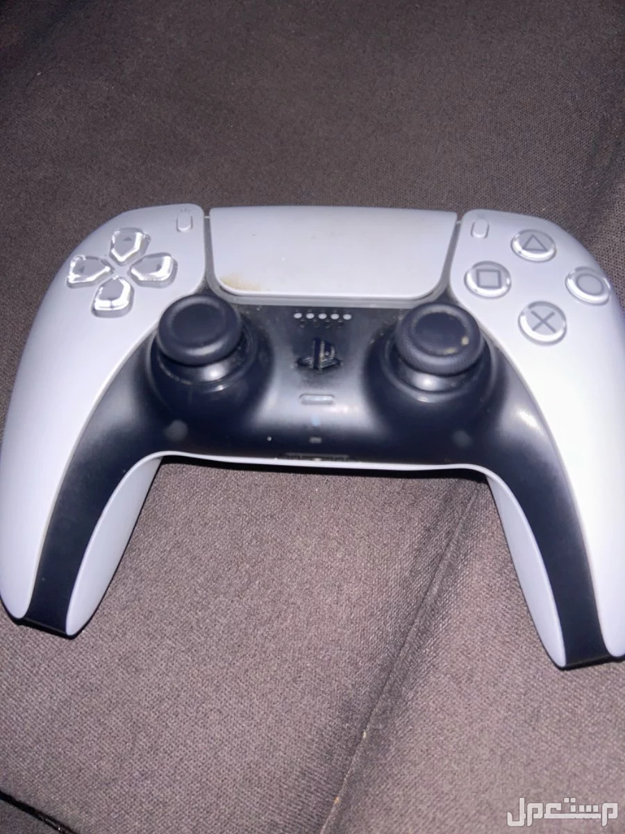 سوني 5 سليم  في الرياض بسعر 1300 ريال سعودي يد ولا احلى اصليه