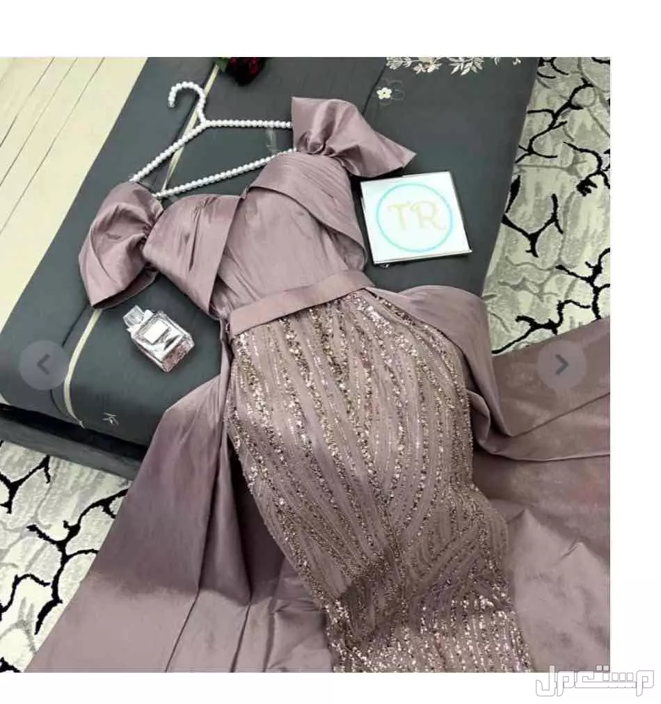 فستان راقي طويل للمناسبات – جديد مع تطريز ولمعة في الرياض بسعر 700 ريال سعودي