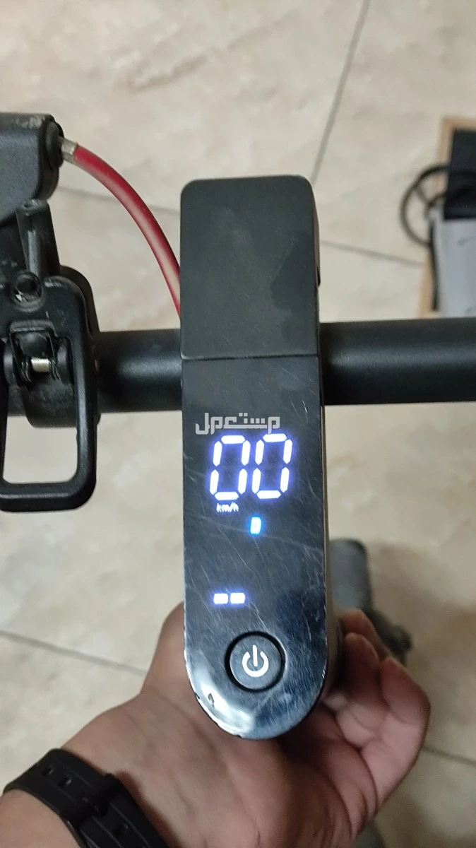 للبيع سكوتر كهربائي بسعر 430 كاحد اقصى