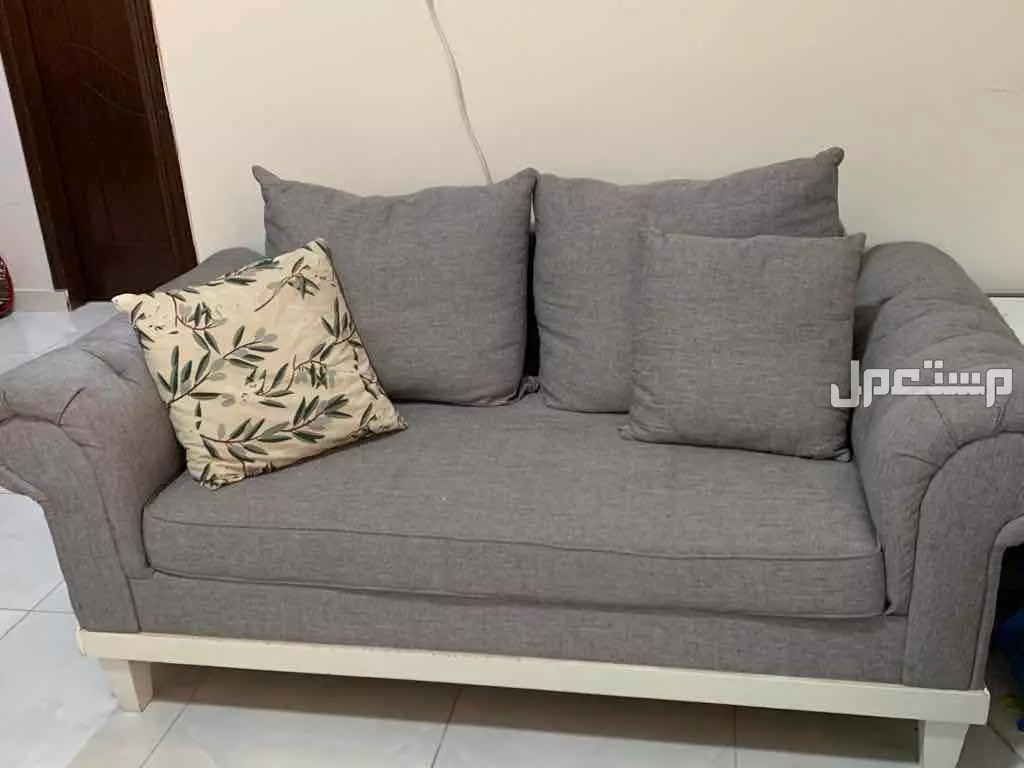 اثاث كنب شبه جديد في الرياض حي السلي ب 500 ريال