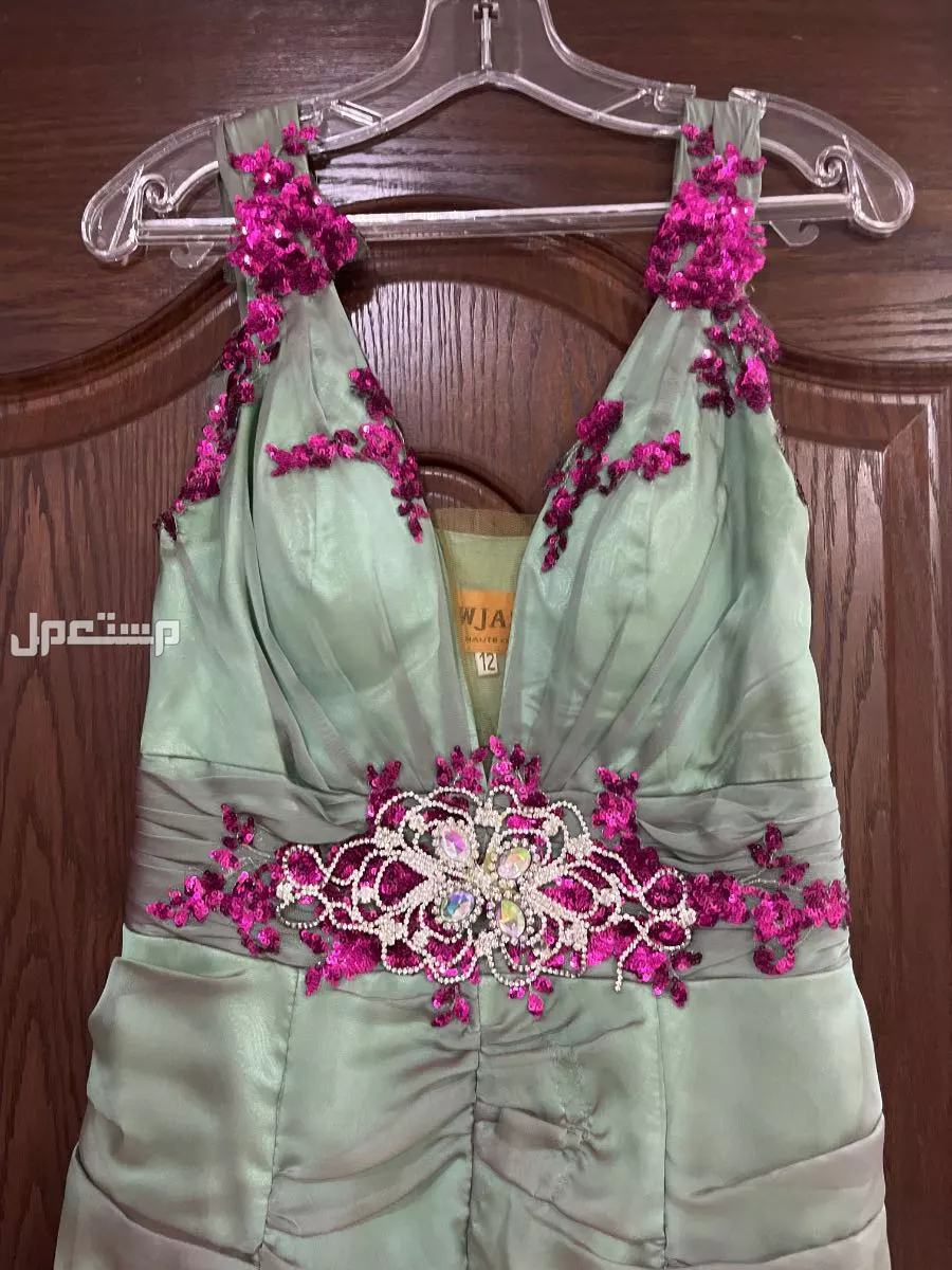 للبيع فستان سهره تيفاني أومبري مقاس 12 وقابل للتفاوض