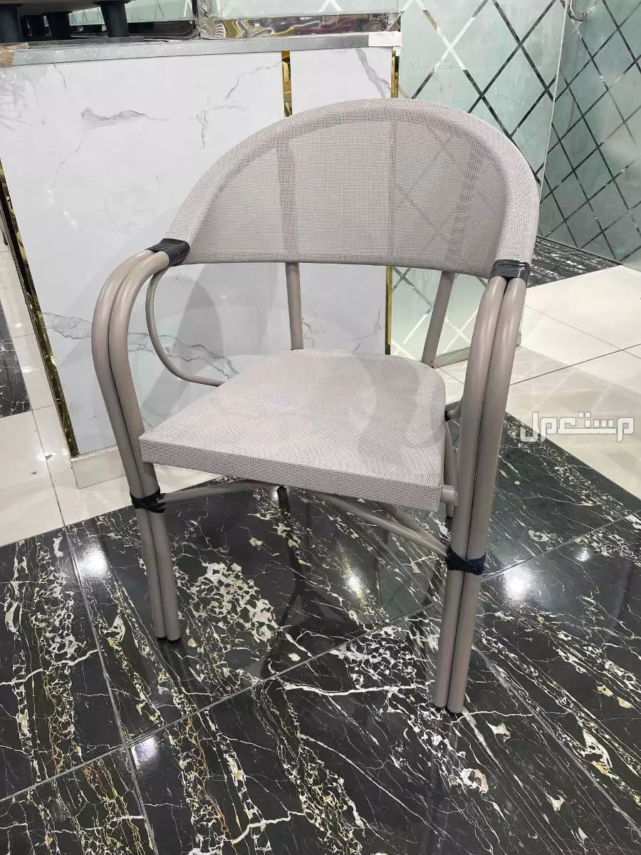 كراسي كوفي خارجي وطاولات فويه بسعر مخفض  في جدة بسعر 080 ريال سعودي
