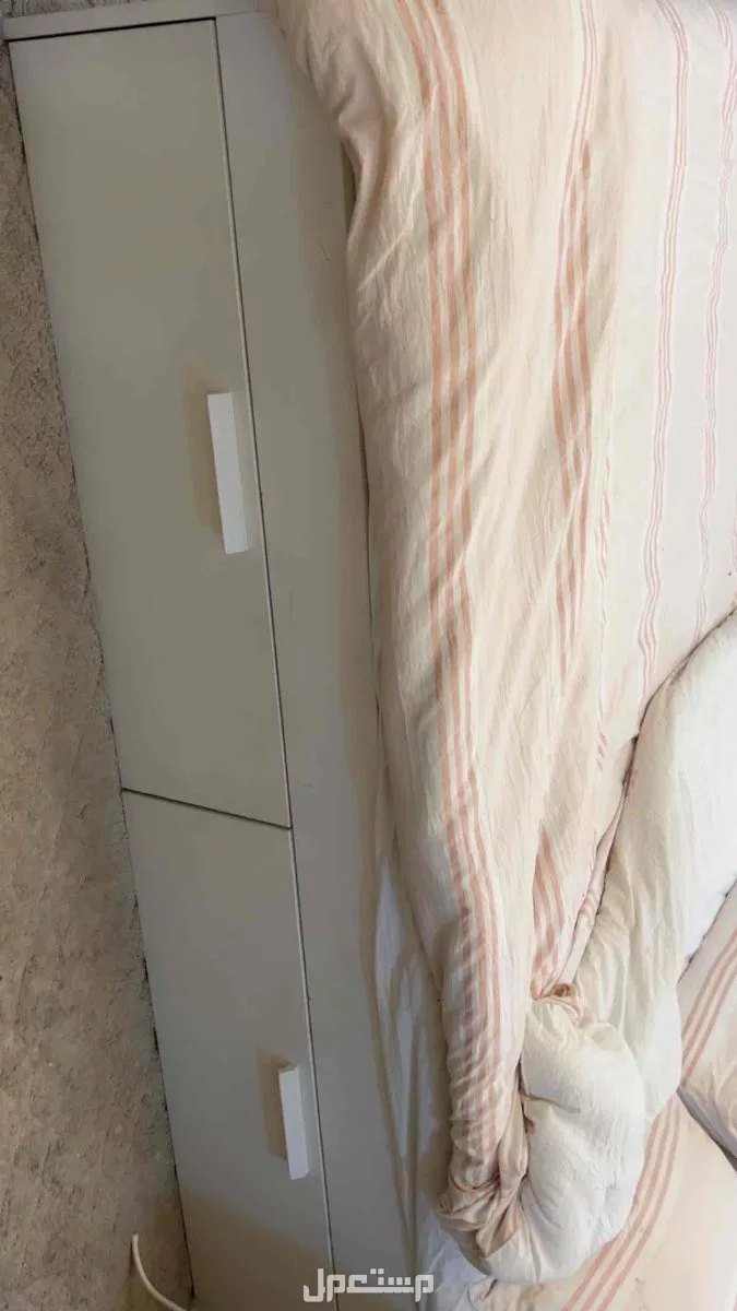 سرير ايكيا في الدمام بسعر 500 ريال سعودي