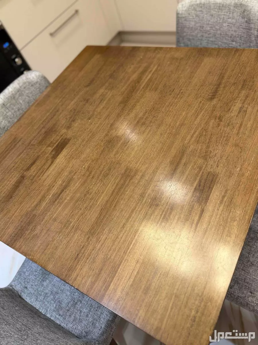 طاوله خشب من هوم سنتر  في المدينه بسعر 800 ريال  في المدينة المنورة بسعر 800 ريال سعودي