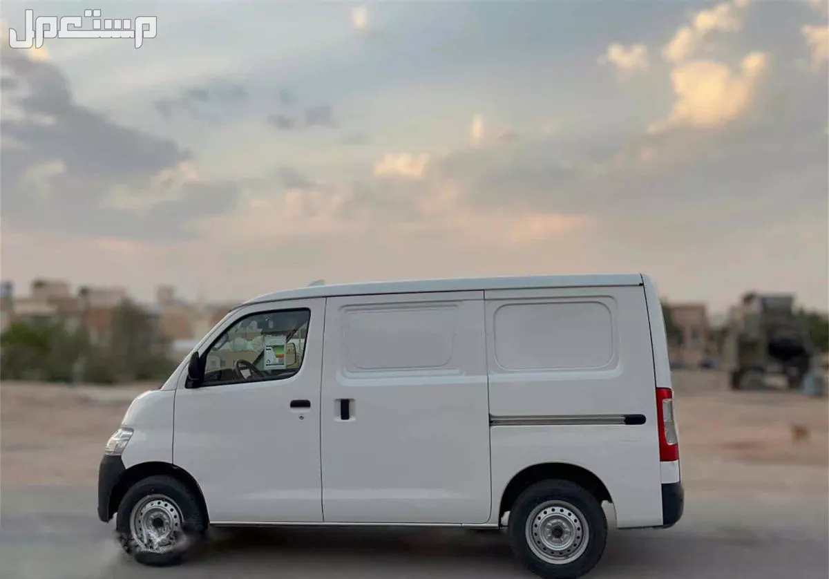 تويوتا لايت ايس 2024 مستعملة للبيع في الرياض بسعر 99 ريال سعودي