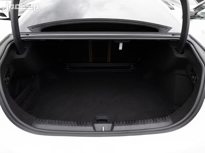 مرسيدس بنز E-Class 2025 مستعملة للبيع في قسم أول المنتزة بسعر مليون جنيه مصري