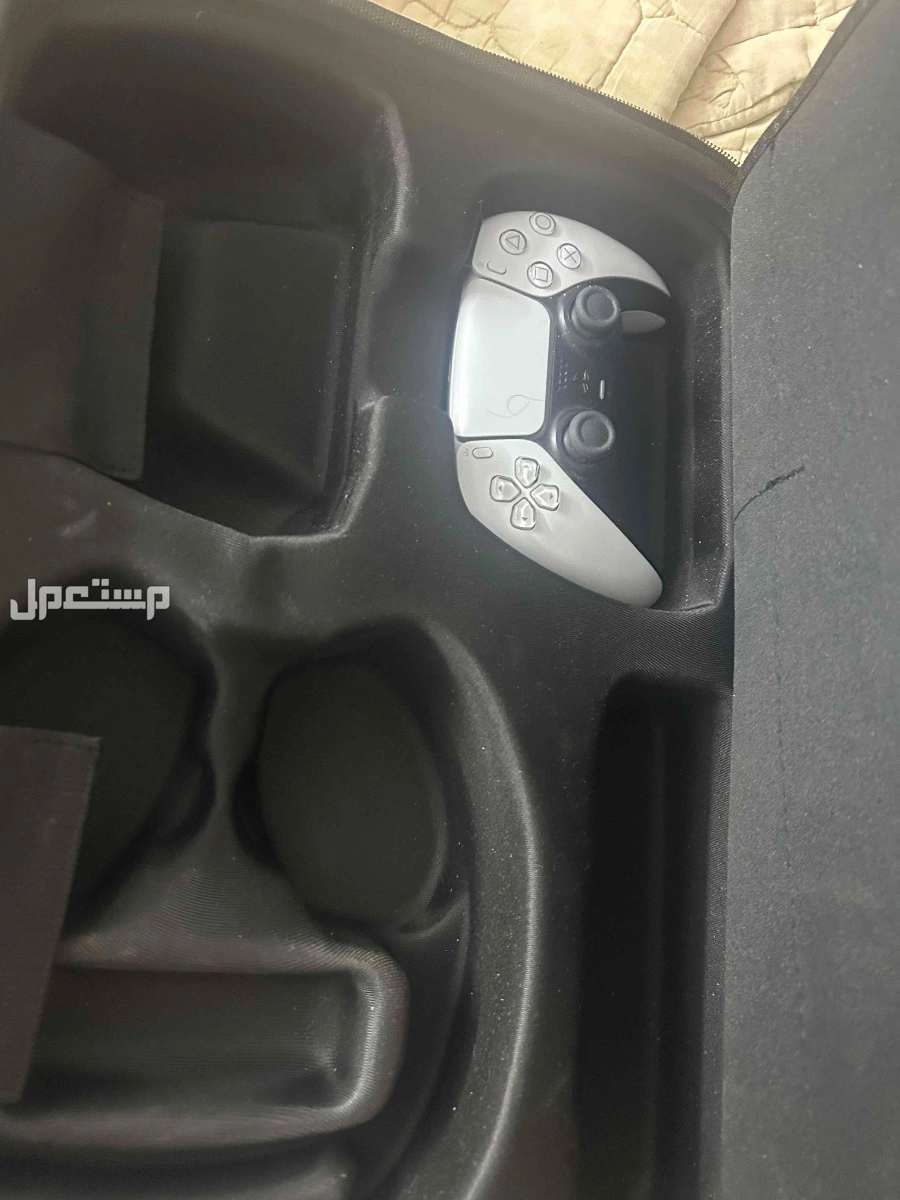 للبيع بلايستيشن فايف سليم بسعر1700