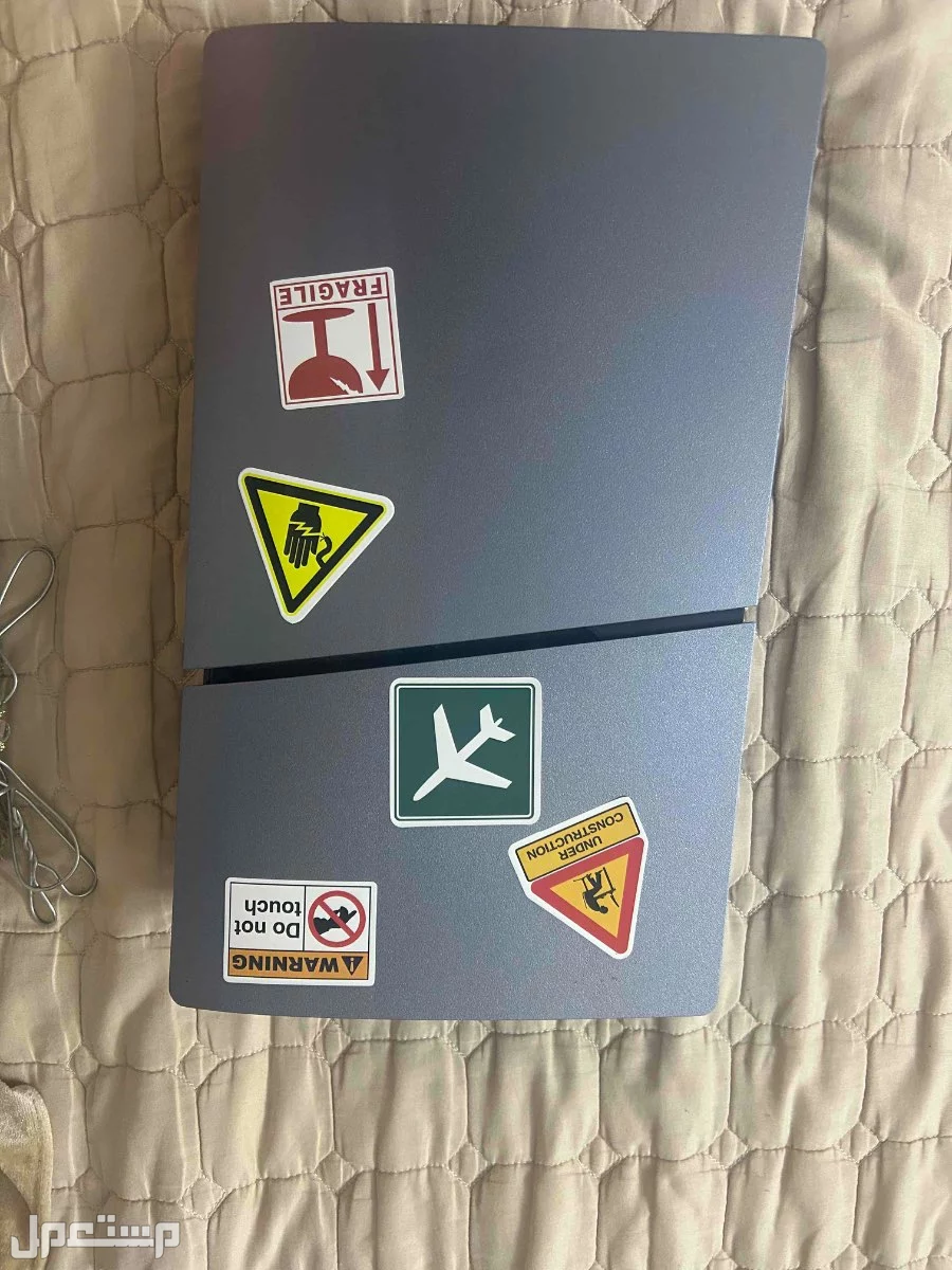 للبيع بلايستيشن فايف سليم بسعر1700