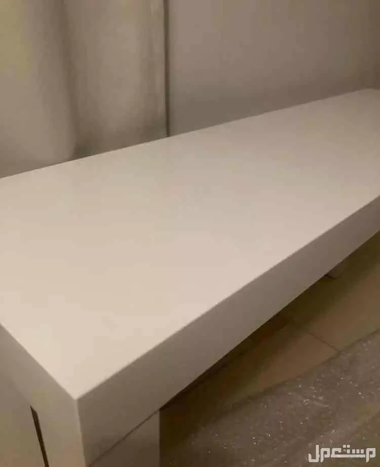 طاولة تلفزيون ايكيا ابيض جديدة