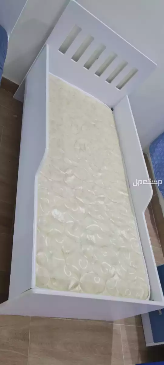 سرير اطفال  مستعمل للبيع مكة المكرمة