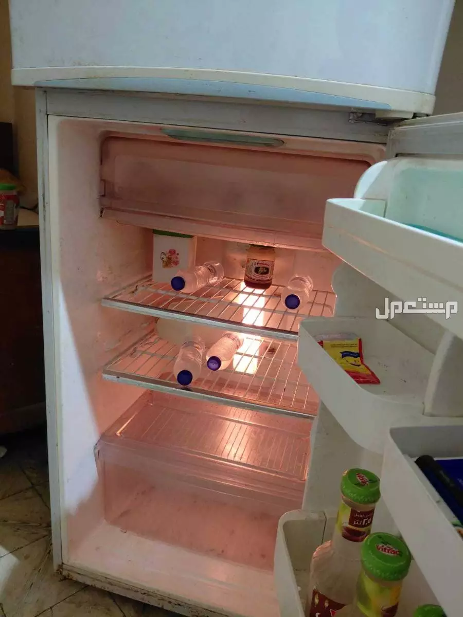 تم تنزيل السعر لسرعة البيع  تلاجة ال جى بسعر لقطة  في قسم النزهة بسعر 8 آلاف جنيه مصري