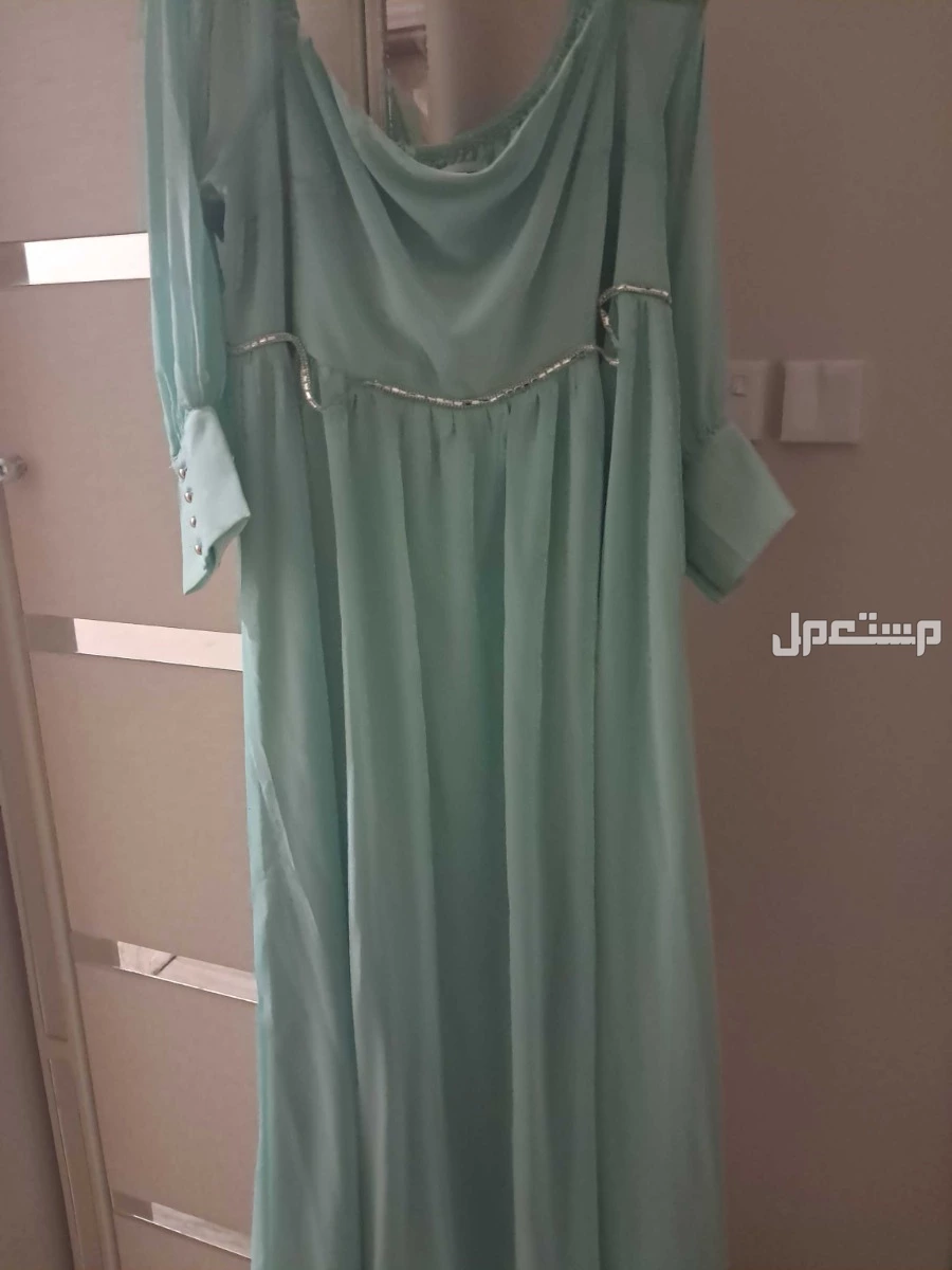 فستان مريح وجميل ويستاهل سعرها اللي جاد وصادق يجي يخذها ماعندنا توصيل لا يفوتكم يابنات ممكن لك أو لاخواتكن