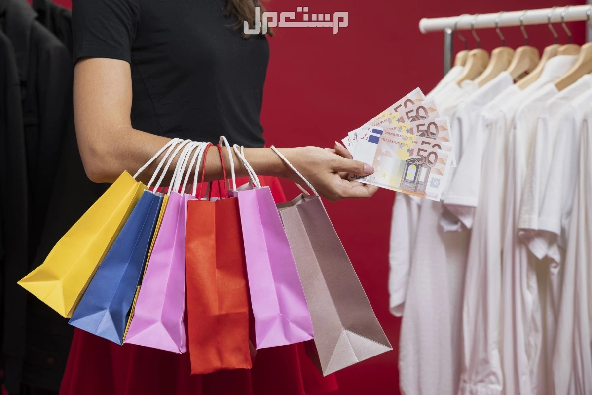 تفسير حلم التسوق مع شخص أعرفه في المنام للرجل والمرأة التسوق في الحلم