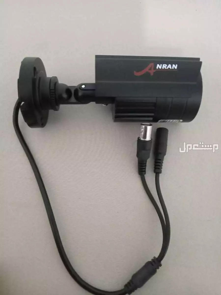 عدد 8 كاميرا مع بالرسيفر بالهارد دسك بالاسلاك كامله