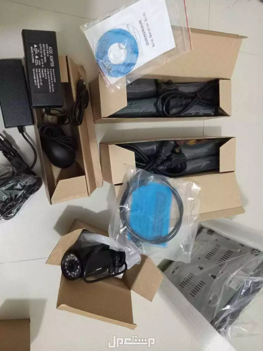 عدد 8 كاميرا مع بالرسيفر بالهارد دسك بالاسلاك كامله